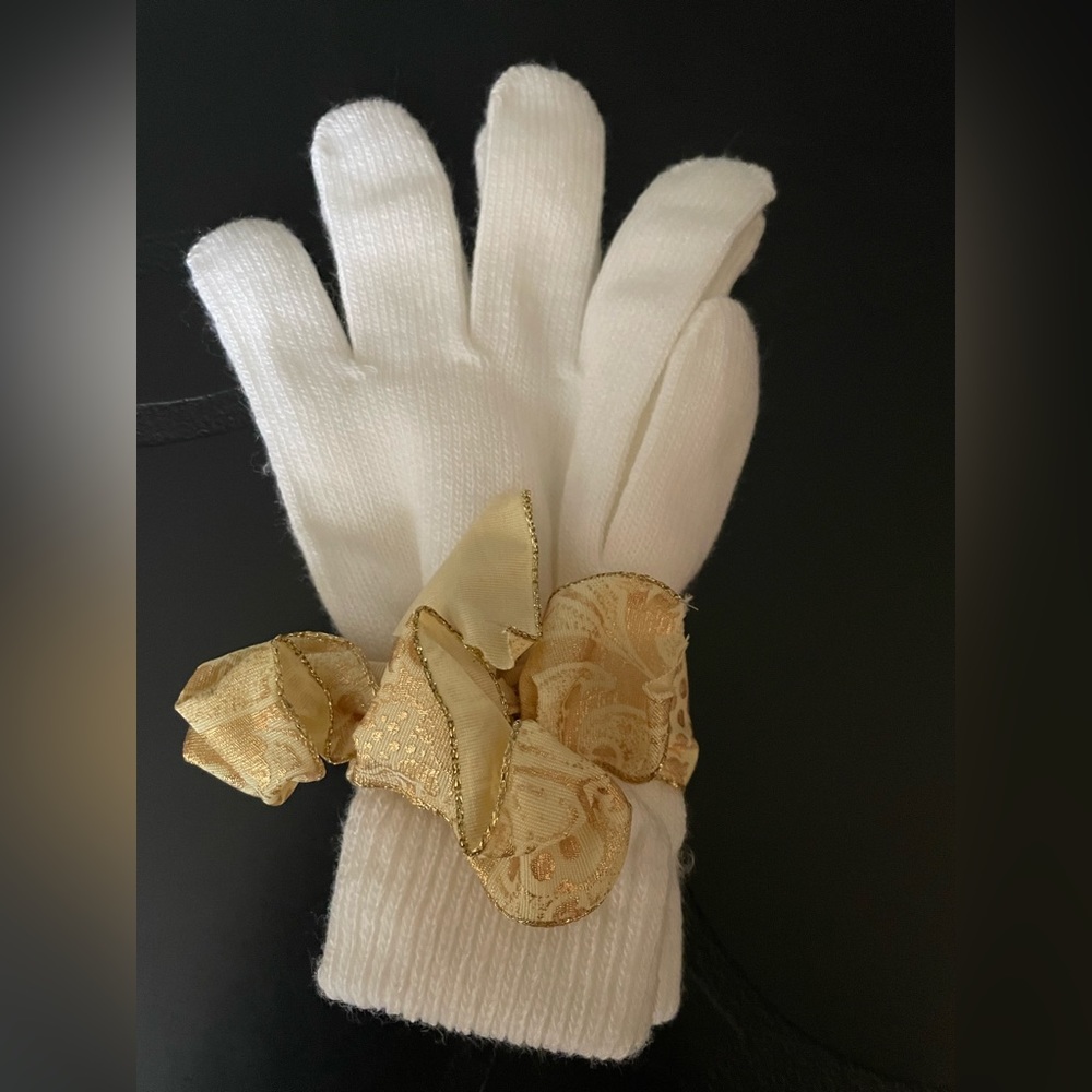 Girls gloves